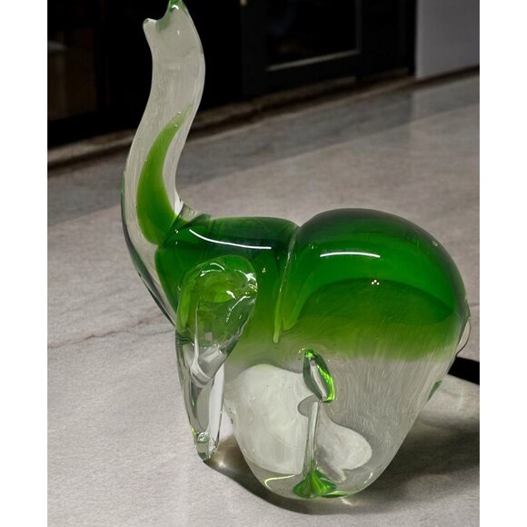 Fifth Avenue Crystal Green & Clear Trunk Up Vintage Elephant Figurine - Picture 1 of 7